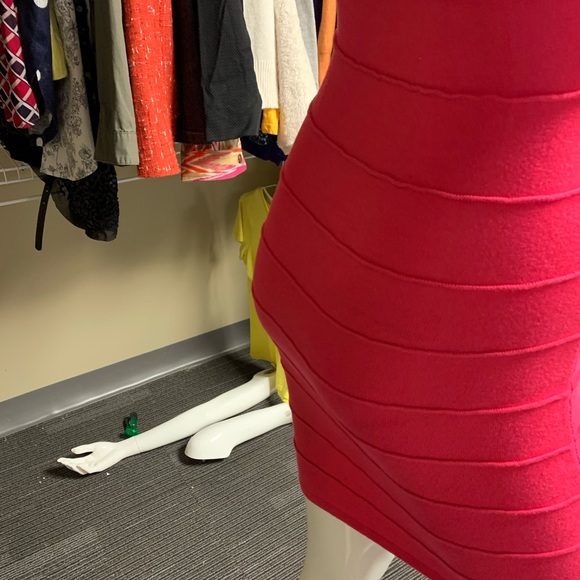 Dynamite dress - Picture 4 of 4